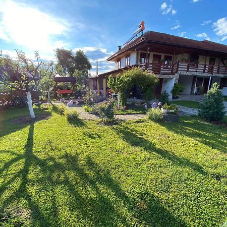 Casa de vacanță Moțata Novaci Străini Exterior foto